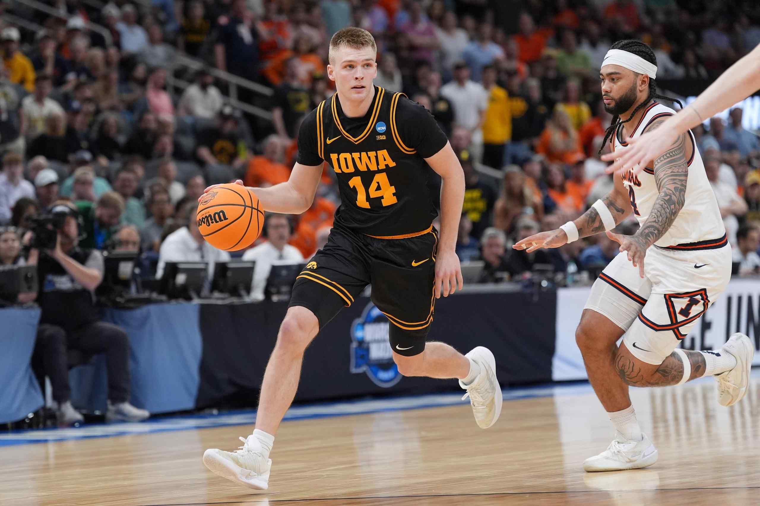 Bennett Stirtz with Iowa